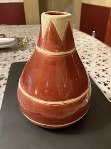 ABSTRACT CERAMIC VASE- 6” TALL 5” WIDE COLORFUL ORANGE & BEIGE 1980’s - Picture 1 of 9