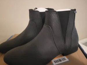 Womens ROXY ankle boots Uk 8/42 BNIB - Picture 1 of 6