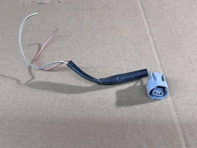 Conector de compresor de CA Lexus ISF 2008-2014 OEM 2 pines enchufe Toyota pieza original Foto 1 de 3