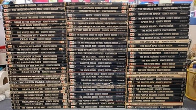 91 Vintage Doc Savage Bantam Paperback Lot Kenneth Robeson - Image 1 of 4