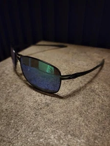 Oakley Crosshair 2.0 C-5™ Alloy Black Frame Green Polarized Lens Full Pack New - Picture 1 of 8