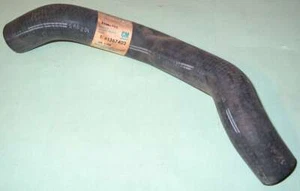 1964 Buick LeSabre NOS upper radiator hose 1367402 - Picture 1 of 2