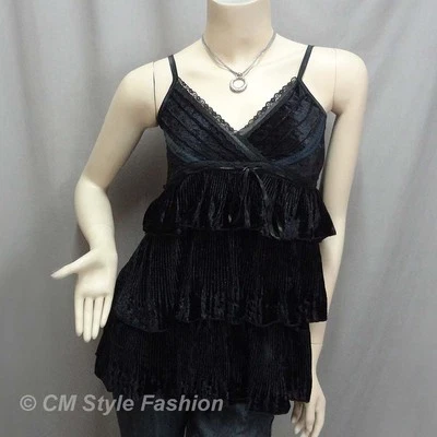 Lace Trimmed Ruffled Tiered Velvet Camisole Tank Top Black Junior XS Foto 1 de 4