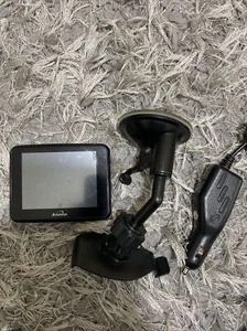 Binatone F350 Satellite Navigation System with UK and ROI Mapping Touchscreen - Picture 1 of 12
