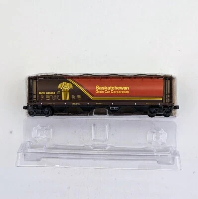 InterMountain 65122-xx N Scale Cylindrical 4 Bay Hopper - Saskatchewan (SKPX) - Image 1 of 3