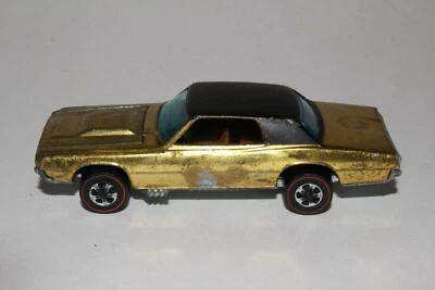 HOT WHEEL REDLINE CUSTOM T-BIRD, DORADO METÁLICO, TECHO NEGRO, HONG KONG, ORIGINAL Foto 1 de 4