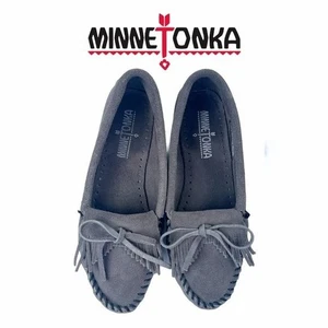 Mocasines Minnetonka para mujer talla 6,5 Kilty gamuza cuero suela dura flecos grises - Imagen 1 de 8