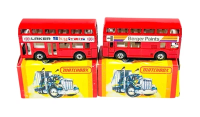 Matchbox Lesney Superfast Varied (2) MB17 London Buses w/Yellow Picture Boxes - Image 1 of 4