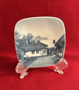 Vtg Bing & Grondahl H.C. Andersens Hus Odense 9718/708 Wall Plate Trinket Dish - Picture 1 of 2