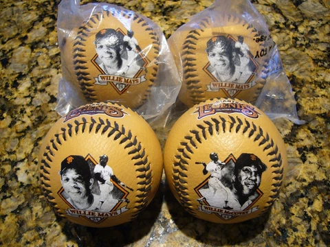 LOT OF 4  CHEVRON SAN FRANCISCO LEGENDS FOTO BALLS  WILLIE MAYS - WILLIE McCOVEY Cover