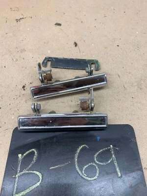 1978 1987 MONTE CARLO REGAL CUTLASS CAMINO OUTSIDE EXTERIOR CHROME DOOR HANDLES - Image 1 of 4