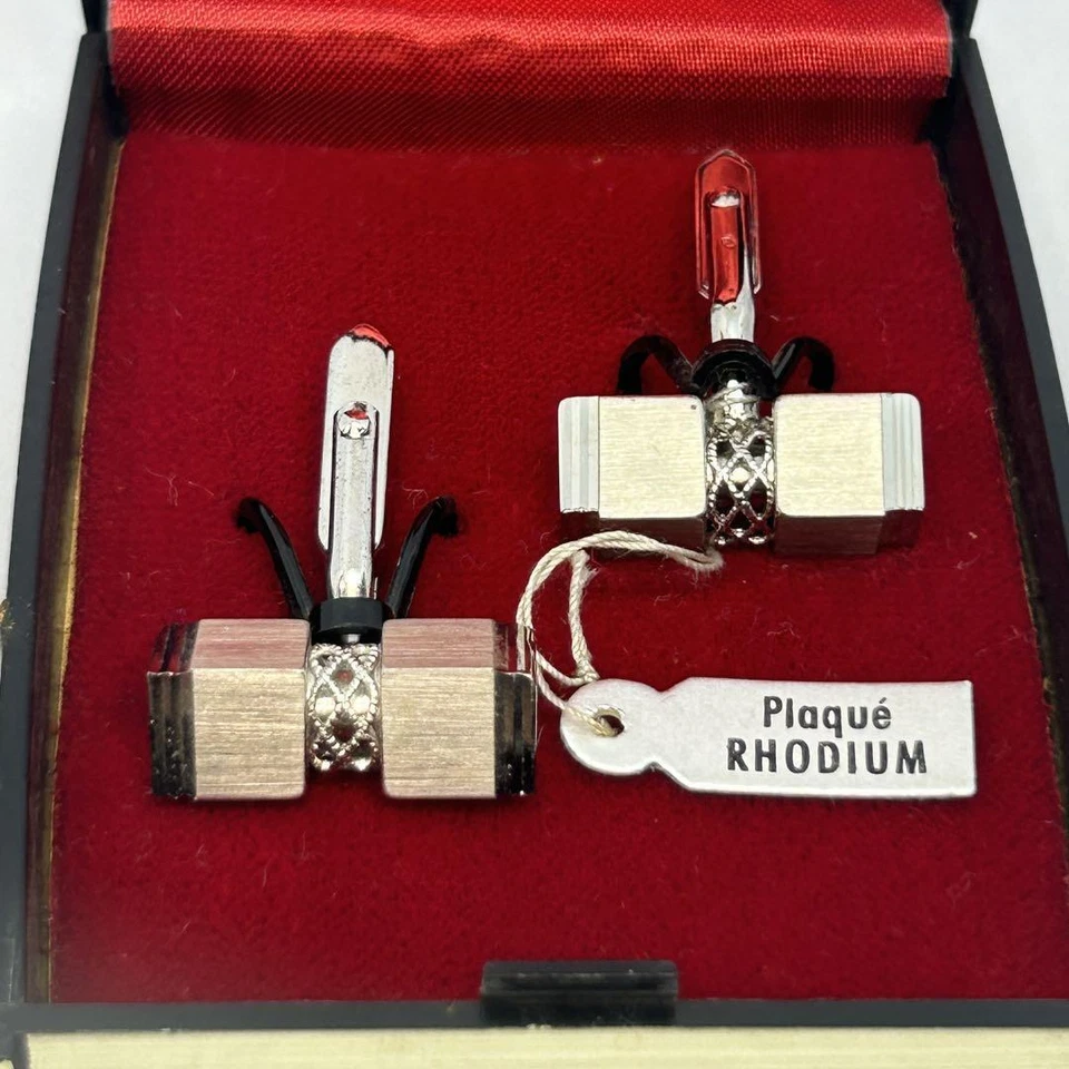 Gemelos de plata rodiada para hombre Joyería hecha en Japón con estuche Usado Foto 1 de 4