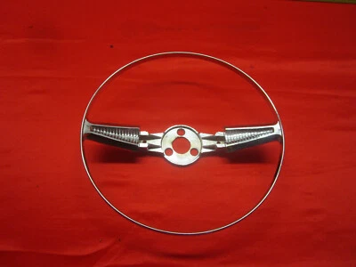1958 CHEVROLET DELRAY BISCAYNE STEERING WHEEL HORN RING Foto 1 de 4
