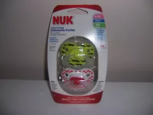 Chupetes de silicona Nuk forma natural bigote chevron nuevos - Imagen 1 de 2