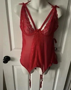 Red Lingerie Lace Basque Set Underwired w/Suspenders Matching G-String NWT - Picture 1 of 13