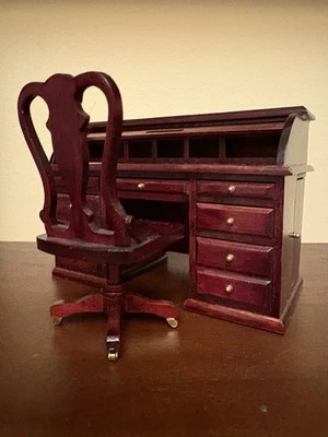 Silla de escritorio enrollable vintage miniatura para casa de muñecas escala 1:12 Taiwán madera de colección Foto 1 de 4