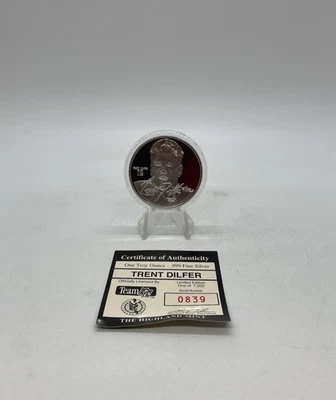 Trent Dilfer Tampa Bay Buccaneers NFL One Troy Ounce .999 Fine Silver Medallion - Image 1 of 4
