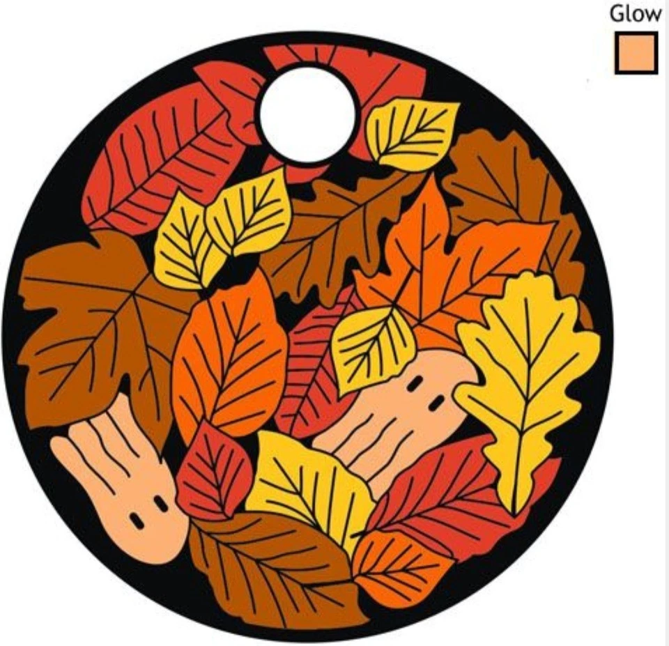 Pathtag #7525 - Hiding in the leaves - Halloween Geocoin Alt - Bild 1 von 1