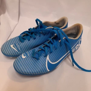 Nike Fußballschuhe. UK Größe 6 - Bild 1 von 5