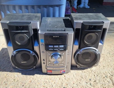 Sony HCD-EC70 AM/FM cinta de casete reproductor de CD de 3 discos sistema estéreo doméstico con altavoces Foto 1 de 4