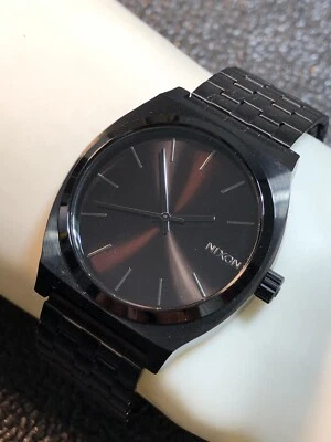 Reloj de pulsera NIXON Minimal Time Teller para hombre en negro de acero inoxidable nuevo murciélago Foto 1 de 4