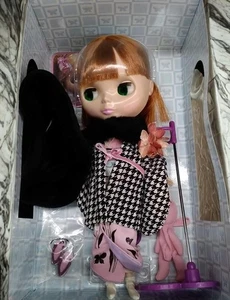 Takara Tomy Blythe Outing Kimono Girl CWC Limited Used From Japan - Picture 1 of 8