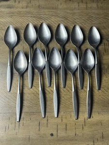 SET OF 11 INTERNATIONAL STAINLESS DELUXE SATURNA SPOONS - Picture 1 of 5