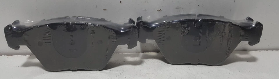 Pastilla de freno de disco delantera D8394 OSM Audi 100 Quattro 200 Jaguar Vanden Plas XJ12 XJ8  Foto 1 de 4