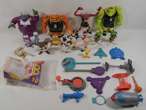 Vtg Original 1996 WB Space Jam Movie Action Figures LOT Michael Jordan etc Cover