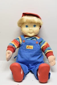 "My Buddy Doll Playskool 1985 22"" cabello rubio, ojos azules, sombrero rojo, zapatos rojos" - Imagen 1 de 10