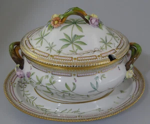 Flora Danica Terrine oval 3559 mit Presentoir 3561 Royal Copenhagen 1. Wahl TOP - Bild 1 von 18