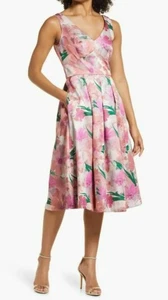 Vestido floral Eliza J talla 0 nuevo con etiquetas $248 - Imagen 1 de 10