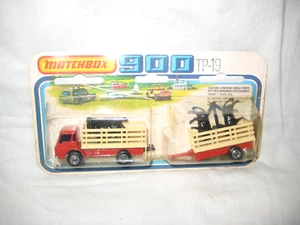 Lote MIP Matchbox 900 TP-19 con rojo/crema 1976 #71 camión de ganado y remolque con negro - Imagen 1 de 6