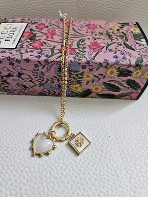 Tory Burch Roxanne Corazón Logo Dije Colgante Collar Foto 1 de 4