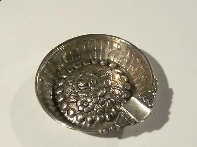 Cenicero floral plata antiguo Foto 1 de 3