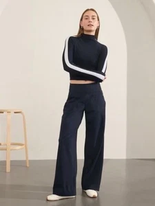 Pantaloni ATHLETA Venice High Rise gamba larga SP Small Petite S P | Navy #982868 NUOVI - Foto 1 di 7