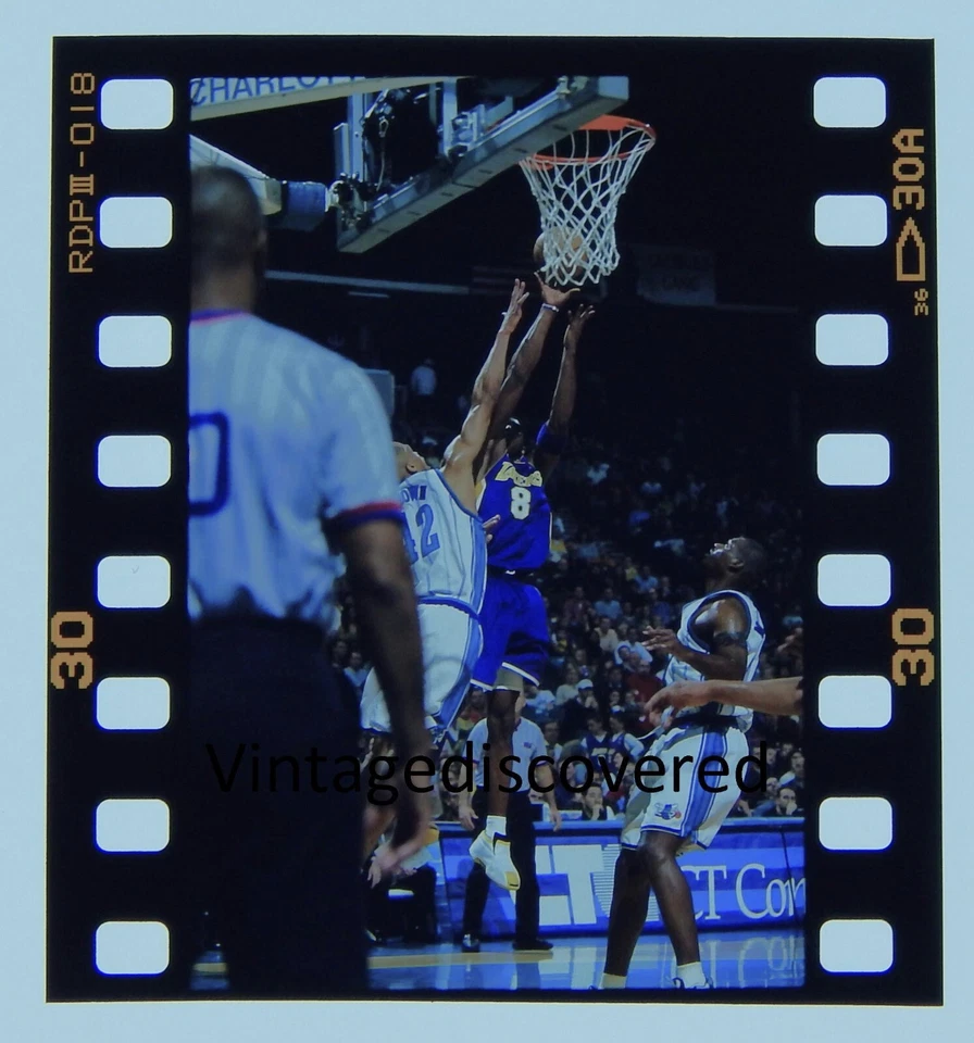 Foto transparente color Kobe Bryant Los Angeles Lakers 2002 35 mm Foto 1 de 1