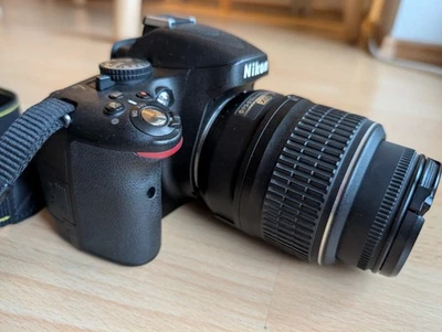 Nikon D5100 Kit mit AF-S DX 18-55mm f/3.5-5.6G ED VR Objektiv - Bild 1 von 4