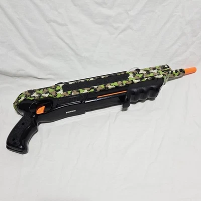 Bug-A-Salt Camofly Original Non-Toxic Salt Gun Insect Eradication Pump Action - Image 1 of 4