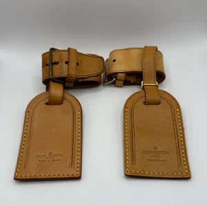 2er Konvolut Louis Vuitton Tag Adressanhänger Namensschild + Binder Riemen - Bild 1 von 2