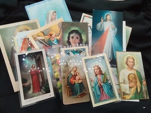 25 + LOT VINTAGE PRAYER CARDS JESUS SAINTS ANGELS MOST LAMINATED PRAY THE ROSARY - Picture 1 of 10