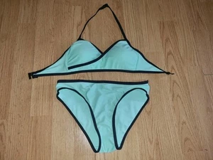 Gorgeous green black trim NEW LOOK bikini top bottom set age 8 9 Years (TV) - Picture 1 of 3