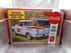 AMT Coco-Cola 1955 Chevry Cameo Pickup Truck 1:25 Sealed Model Kit+ Vending Mach