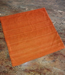 Funda de almohada Crate&Barrel Michaela Cayenne seda lino mezcla algodón 19" - Imagen 1 de 10