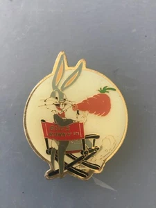 Bugs Bunny Warner Bros. 1990 Metal Enamel Refrigerator Magnet - Picture 1 of 2