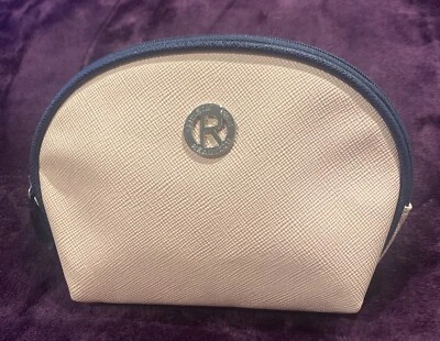 BOLSA DE MAQUILLAJE COSMÉTICO CON CREMALLERA ROSA CLARO KENNETH COLE REACTION~ Foto 1 de 3