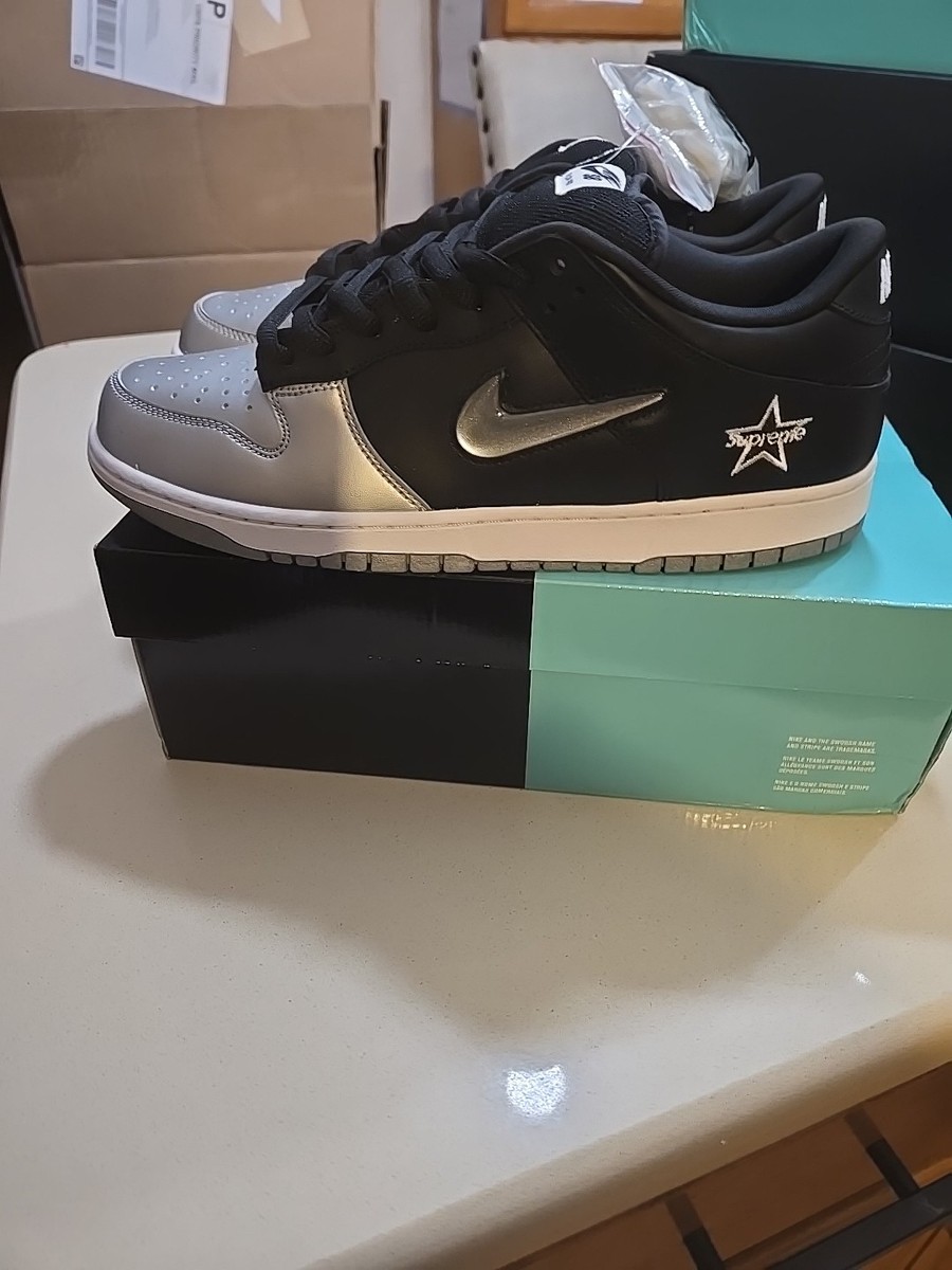 Nike Supreme x Dunk SB QS Low Metallic Silver for Sale Nike Supreme x Dunk SB QS Low Metallic Silver for Sale