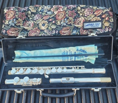 Flauta enchapada en plata Communhardt 22SP con estuche y estuche de transporte Pro Tec * Usada en excelente estado * Foto 1 de 4