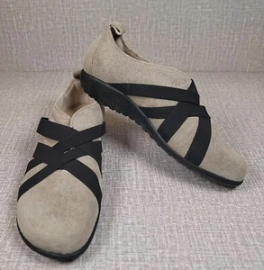 NEW NAOT Apera Slip On Flats Leather Beige Black Women's Size 7 EU38 Shoes - Picture 1 of 7