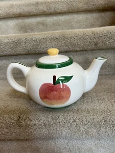 Ceramic “apples” Tea Pot "Asia Master Group" China Vintage 5.5" 6-Cup EUC - Picture 1 of 5